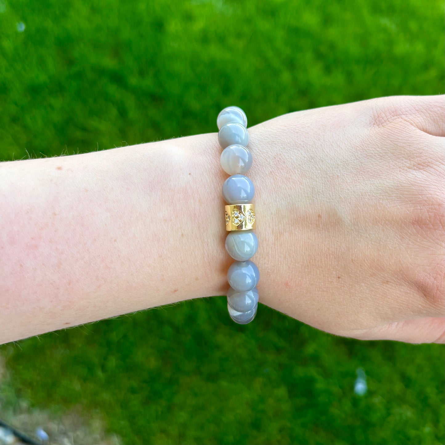 Striped Grey Agate Heart Stretch Bracelet | 24K Gold Filled CZ Spacer