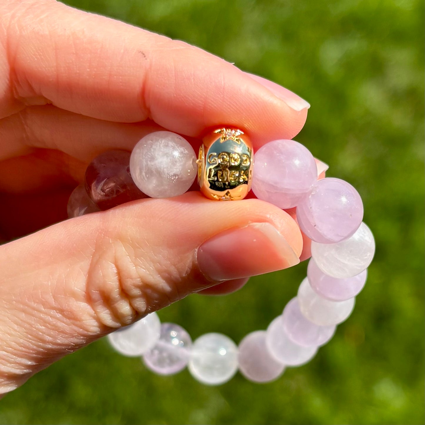 Lavender Amethyst “Good Luck” Bracelet – 10mm Gemstone Stretch with Gold Horseshoe Charm