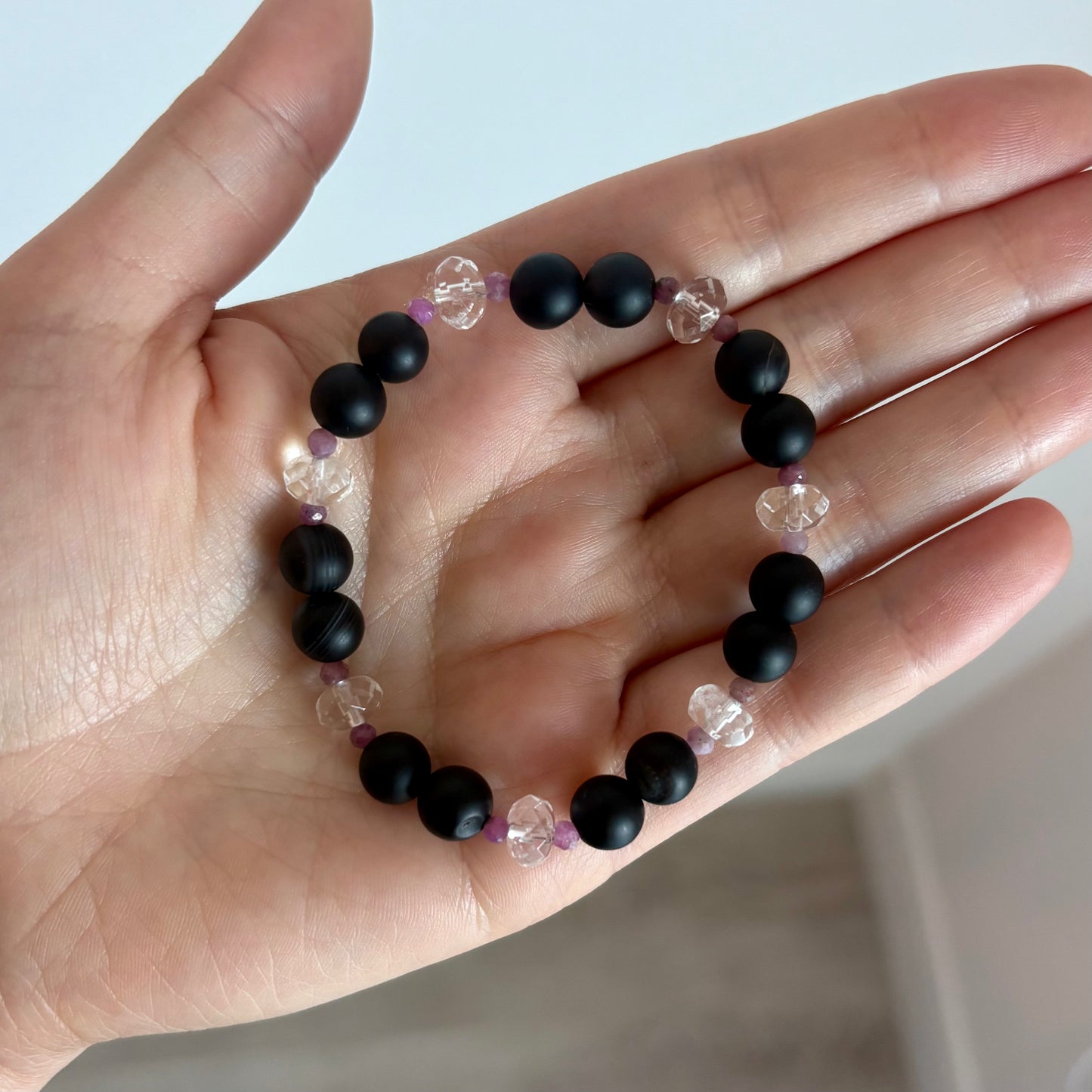 Sardonyx, Tourmaline & Clear Quartz Stretch Bracelet